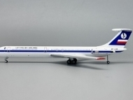 46700_phoenix-models-12030-ilyushin-il62-lot-polish-airlines-sp-lab-x30-213166_0.jpg