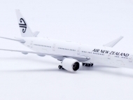 46984_jc-wings-xx40646-boeing-777-300er-air-new-zealand-all-white-zk-oku-x78-209699_12.jpg