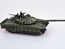 35562_modelcollect-1-72-russian-t-72b3-mbt-2017-moscow-victory-_1.jpg