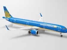 43682_jc-wings-xx2255-airbus-a321neo-vietnam-airlines-vn-a618-x1d-194573_2.jpg