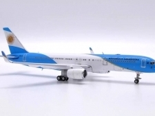 45228_jc-wings-lh4357-boeing-757-200-argentina-air-force-arg-01-xec-195883_3.jpg