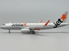 46702_phoenix-models-12032-airbus-a320-jetstar-singapore-9v-jsq-xd6-214371_0.jpg