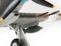 10577_aa39704-aviation-archive-hawker-hurricane-iic-wheel-detail.jpg