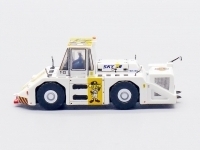 42611_jc-wings-gse2wt250e06-airport-accessories-skymark-tiger-wt250e-pushback-tug-x6a-187669_7.jpg
