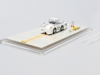 42614_jc-wings-gse2wt500e03-airport-accessories-jal-oc-wt500e-towing-tractor-x32-187672_7.jpg