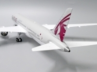 42658_jc-wings-xx2394-boeing-787-9-dreamliner-qatar-airways-a7-bhd-xe1-188698_4.jpg