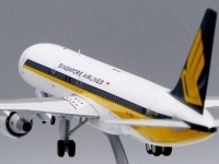 43020_jc-wings-xx20223-boeing-757-200-singapore-airlines-9v-sgl-x21-191266_6.jpg