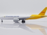 43037_jc-wings-sa4011-boeing-777-200lrf-singapore-airlines-9v-dha-x0b-189292_1.jpg