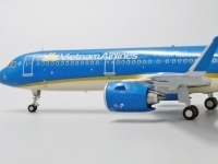 43682_jc-wings-xx2255-airbus-a321neo-vietnam-airlines-vn-a618-x24-194573_10.jpg