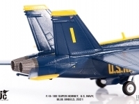 44809_jcw-144-f18-004-015.jpg