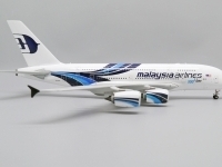 44988_jc-wings-xx20058-airbus-a380-malaysia-airlines-100th-a380-9m-mnf-xe0-201219_2.jpg