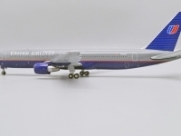 44991_jc-wings-xx20159-boeing-767-300er-united-airlines-battleship-n666ua-x96-201223_8.jpg