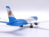 45228_jc-wings-lh4357-boeing-757-200-argentina-air-force-arg-01-x78-195883_7.jpg