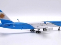 45228_jc-wings-lh4357-boeing-757-200-argentina-air-force-arg-01-x89-195883_4.jpg