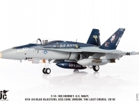 45239_jcw-72-f18-018-002.jpg