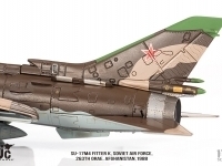 46862_jcw-72-su20-010-015.jpg