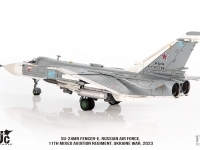 47187_jcw-72-su24-004-013.jpg