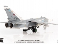 47187_jcw-72-su24-004-015.jpg