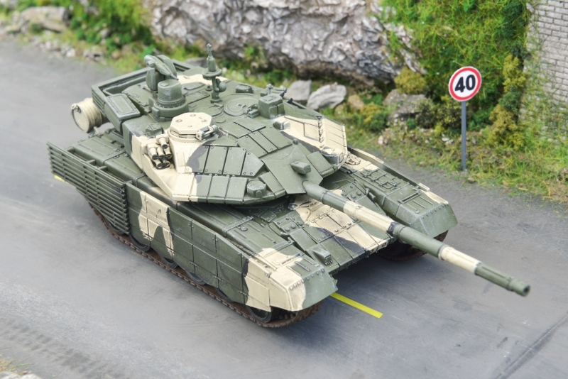 Tanque T-72B1 - Página 2 22779_as72011