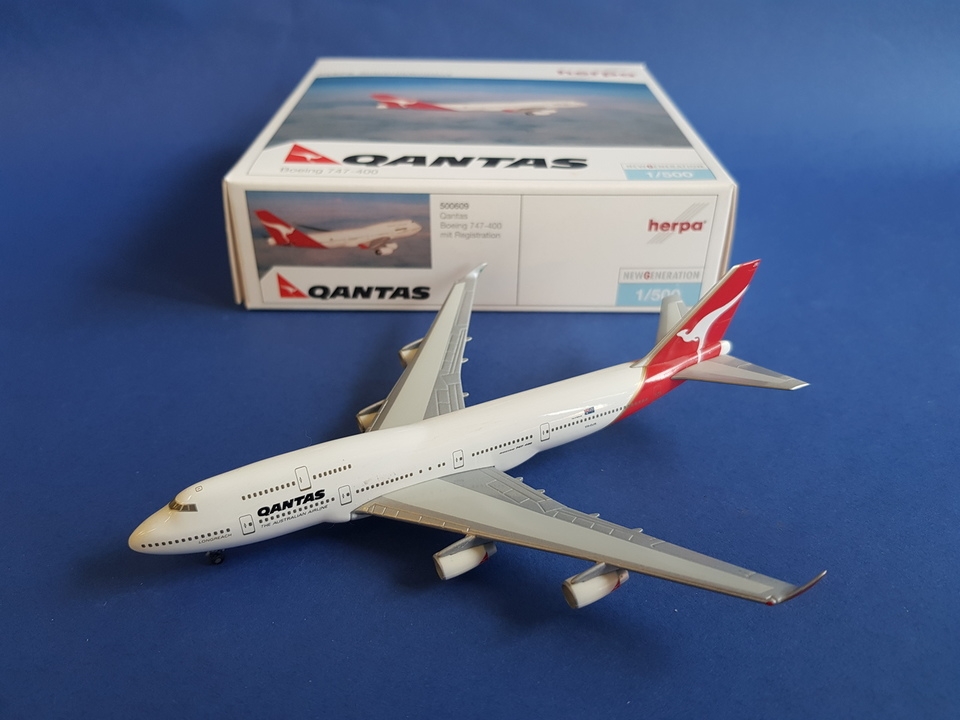 B747-400 Qantas Airways | Sběratelské modely letadel, tanků a vojenské ...