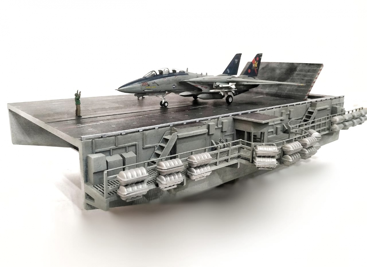 Podložka Aircraft Carrier Flight Deck 1:72 | Sběratelské modely letadel ...