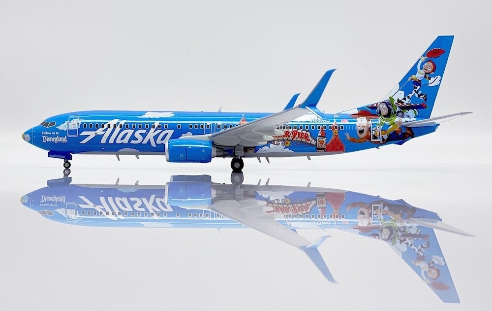 44791_jc-wings-ew2738004-boeing-737-800-alaska-airlines-pixar-pier-n537as-xc1-199551_0.jpg