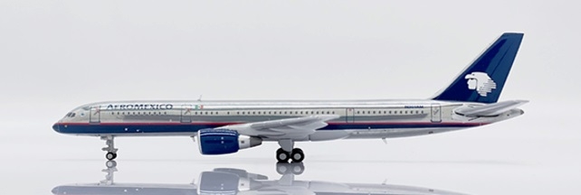 44828_jc-wings-xx40018-boeing-757-200-aeromexico-n301am-polished-x92-200084_0.jpg