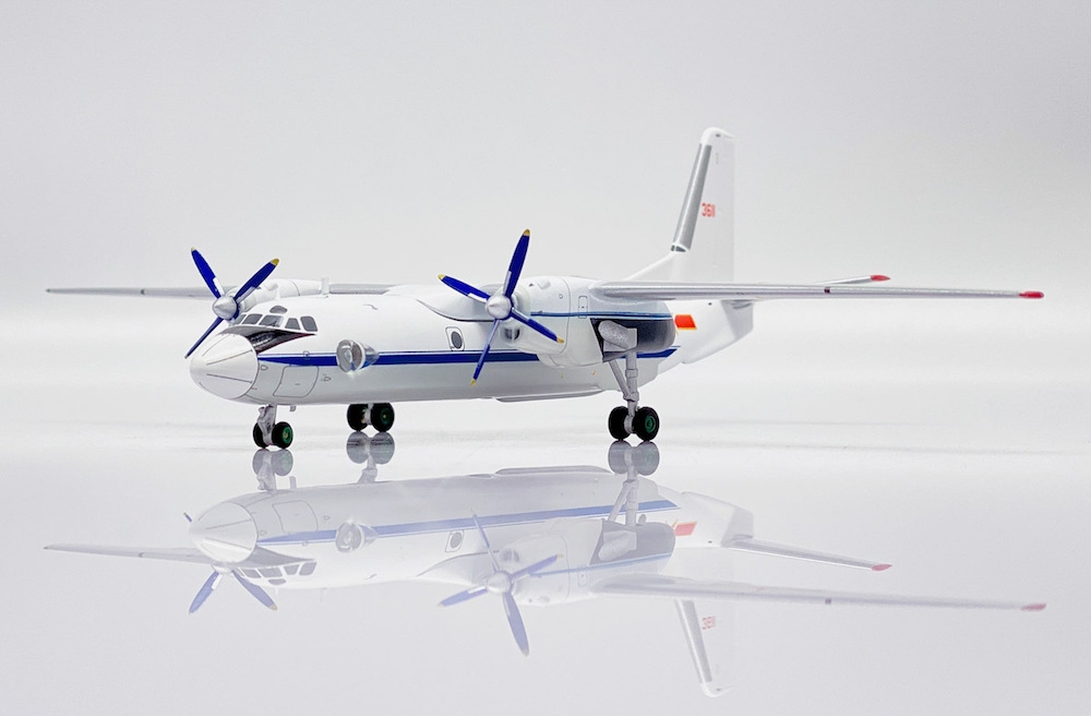 44839_aviaboss-a2036-antonov-an-26-force-3611-x0a-187214_1.jpg