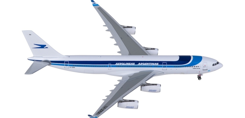 44898_phoenix-models-11866-airbus-a340-200-aerolineas-argentinas-lv-zra-x41-200283_0.jpg
