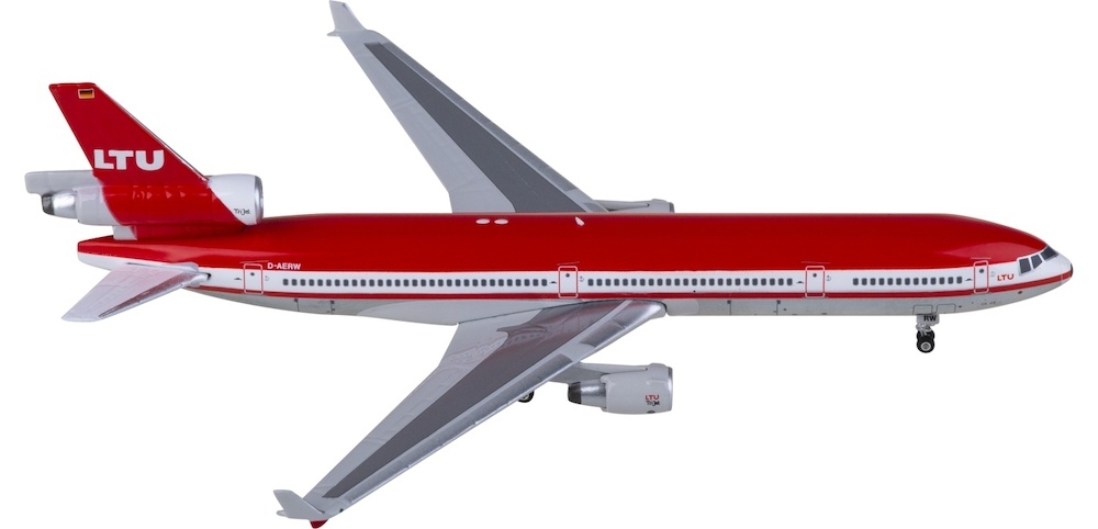 44903_phoenix-models-11874-mcdonnell-douglas-md-11-ltu-d-aerw-x37-200291_0.jpg