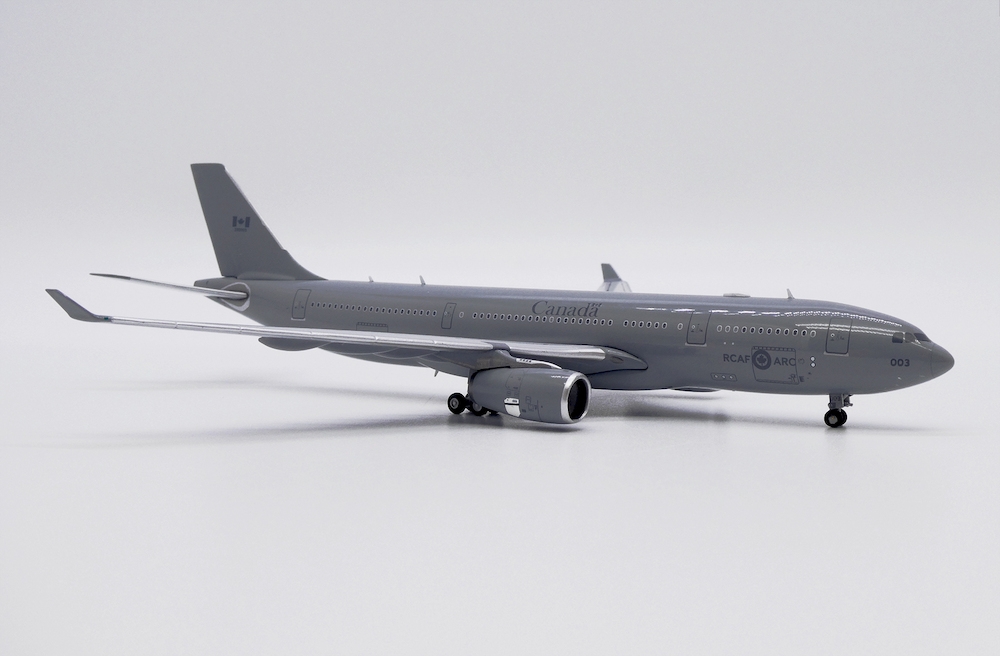 45012_jc-wings-lh4373-airbus-a330-243force-330003-x20-198976_3.jpg
