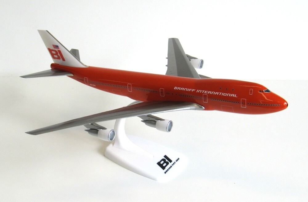 45019_ppc-223229-boeing-747-100-braniff-international-n601bn-x3f-205435_2.jpg