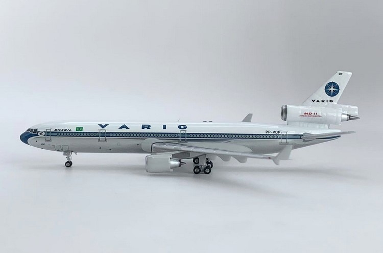 45657_phoenix-models-11937-mcdonnell-douglas-md11-varig-pp-vop-polish-x0d-205899_0.jpg
