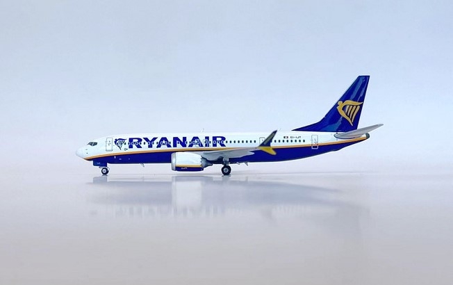 45658_phoenix-models-11938-boeing-737-max-8-ryanair-ei-ijt-xe6-205900_0.jpg