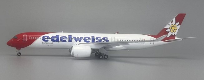 45664_phoenix-models-11945-airbus-a350-900-edelweiss-hb-ihc-x1f-206703_0.jpg