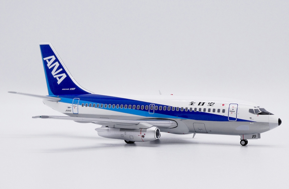 45773_jc-wings-ew2732002-boeing-737-200-all-nippon-airways-ja8410-polished-x11-204633_8.jpg