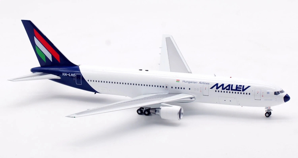 46322_inflight-200-if763ma0625-boeing-767-3p6er-malev-hungarian-airlines-ha-lhd-xe8-210880_3.jpg