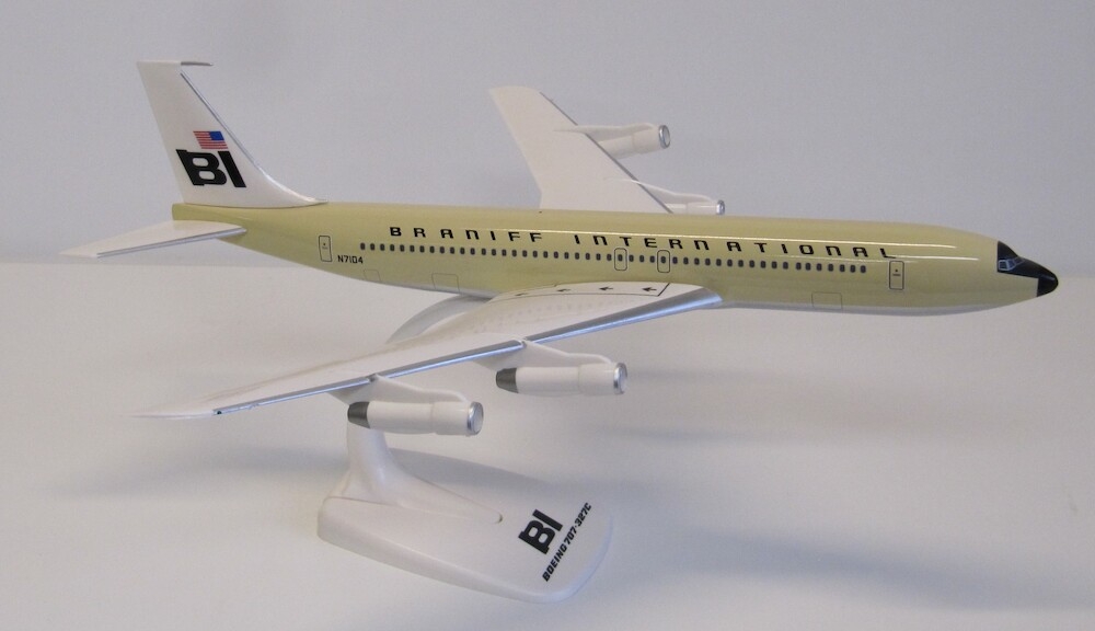 46437_ppc-224028-boeing-707-300-braniff-international-solid-beige-x74-207082_1.jpg