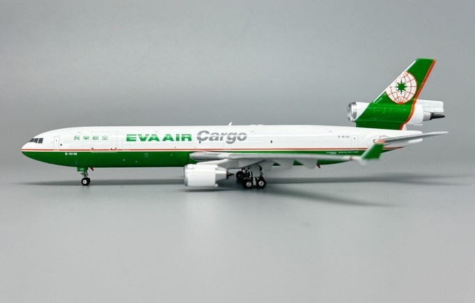 46706_phoenix-models-12043-mcdonnell-douglas-md11-eva-air-cargo-b-16106-xdb-214385_0.jpg
